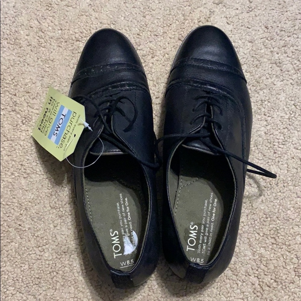 Toms women dress shoes